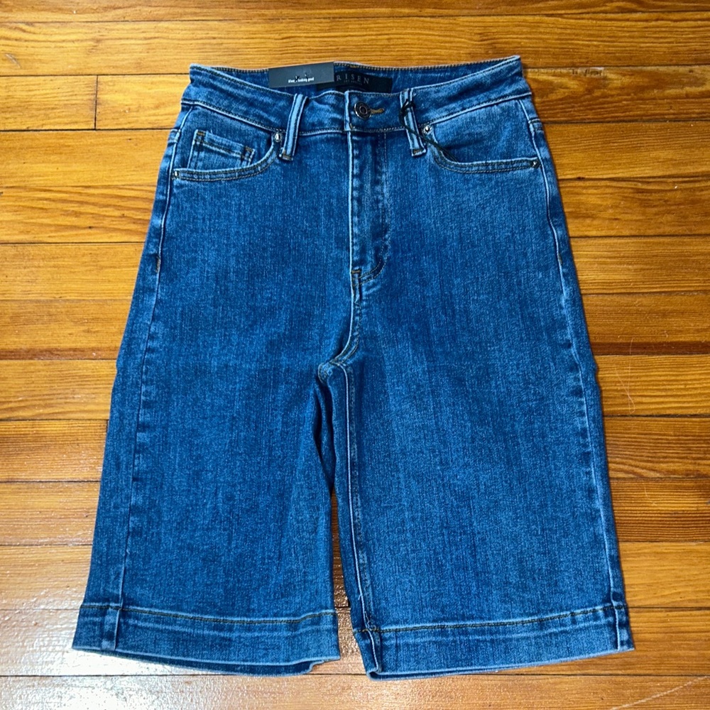 Risen Denim Blue Bermuda shorts